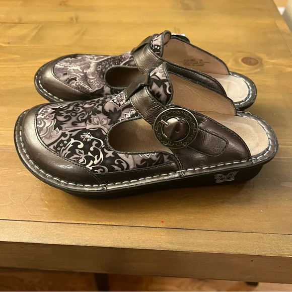 NOT FOR SALE - Picture 6 of 9